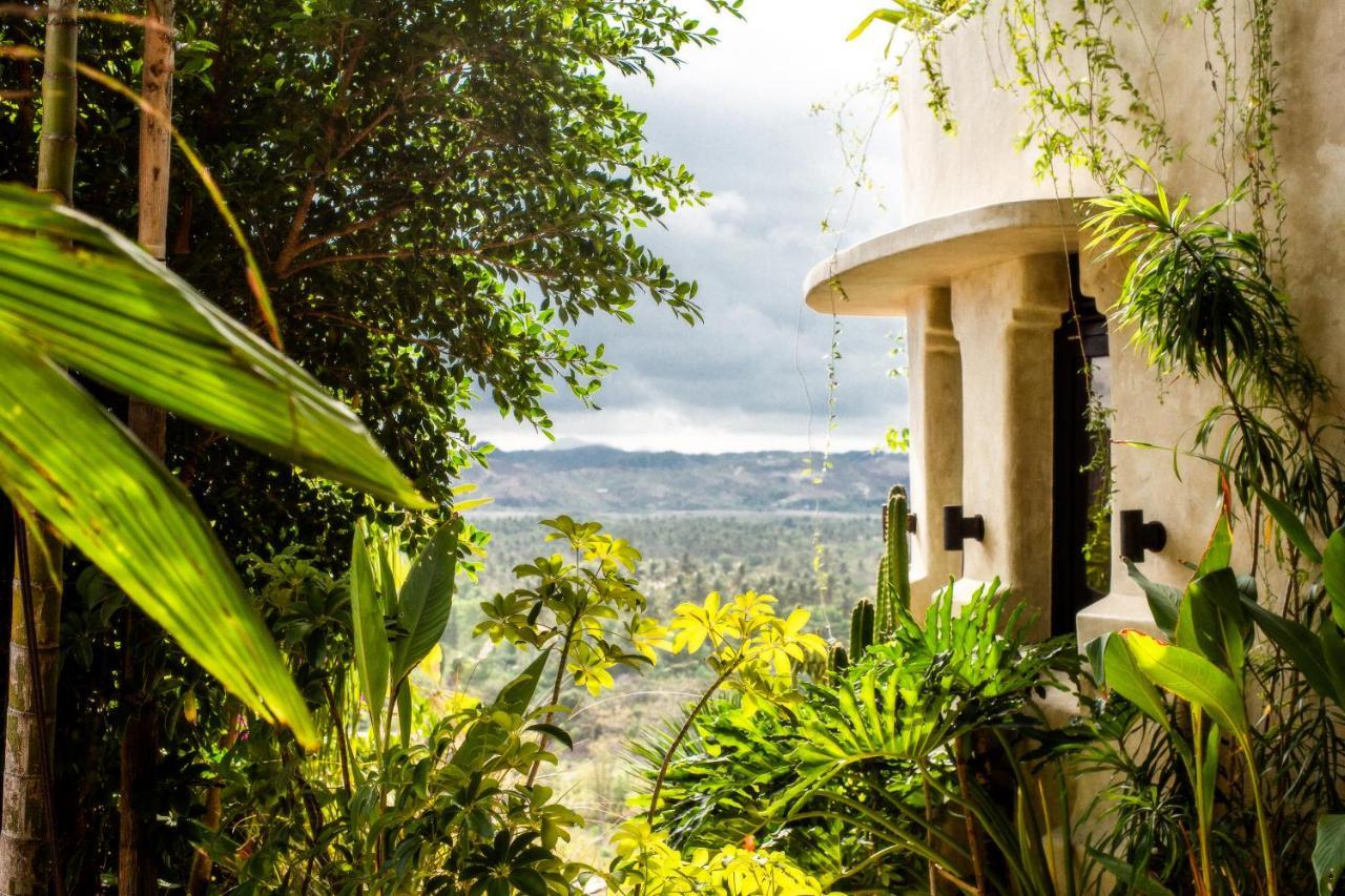 Hotel Dome Lombok Bumbang Exterior foto