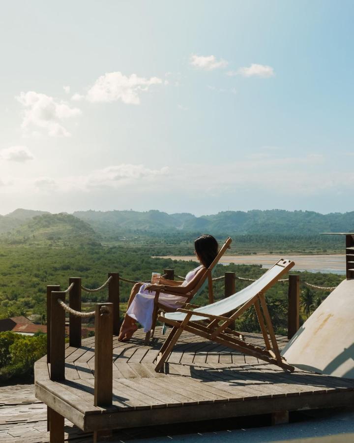 Hotel Dome Lombok Bumbang Exterior foto